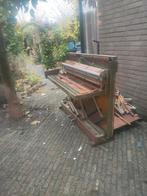Oude Piano - oud ijzer, Muziek en Instrumenten, Piano's, Ophalen, Gebruikt, Bruin, Piano