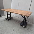 ZWARE vintage massief houten eettafel met gietijzeren poten, Huis en Inrichting, Tafelonderdelen, Gebruikt
