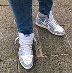NIKE AIR JORDAN 1 high HYPER ROYAL, Kleding | Heren, Schoenen, Ophalen of Verzenden, Zo goed als nieuw, Blauw