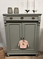 Grijze Brocante grenen Kast met Lade 146x115x50, Huis en Inrichting, Kasten | Boekenkasten, Gebruikt, 100 tot 150 cm, Teakhout