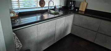 Keuken te koop beschikbaar voor biedingen