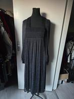 Dames lange glitter jurk van zara s, Kleding | Dames, Jurken, Ophalen of Verzenden, Zo goed als nieuw, Zwart, Onder de knie