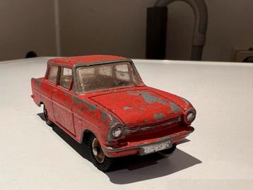 Vintage Dinky Toys Opel Kadett beschikbaar voor biedingen