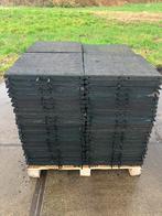 66 vochtdoorlatende rubberen tegels 50x50x4cm, Ophalen, Q, Overige typen, Zo goed als nieuw