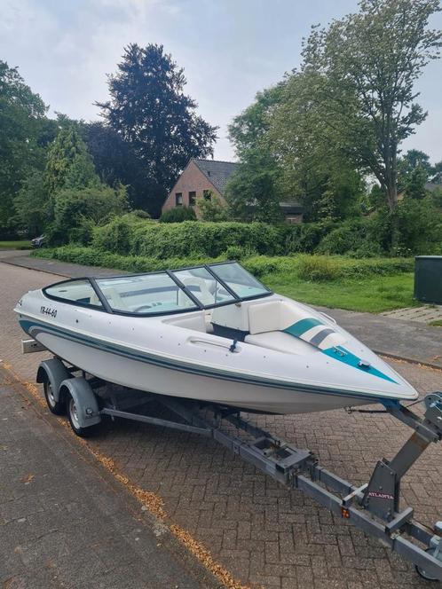 Zeer nette invader Speedboot met trailer, 170pk Mercruiser., Watersport en Boten, Speedboten, Gebruikt, 3 tot 6 meter, Benzine