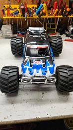 Te koop cen monstertruck, Hobby en Vrije tijd, Gebruikt, Ophalen of Verzenden, Overige schalen, Nitro
