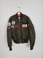 Stoere groene bomberjack van Bershka, maat xs. Met diverse p, Maat 38/40 (M), Zo goed als nieuw, Groen, Bershka