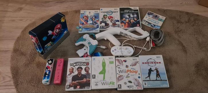 Nintendo Wii Spelcomputer - Mario Design, Spelcomputers en Games, Spelcomputers | Nintendo Wii, Gebruikt, Met 2 controllers, Met games