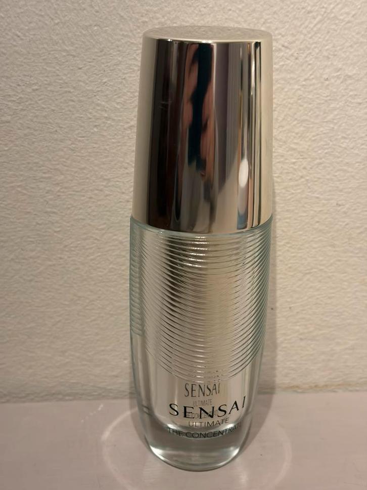Sensai Ultimate The Concentrate, luxe gezichtsserum 30  ml, Sieraden, Tassen en Uiterlijk, Uiterlijk | Gezichtsverzorging, Nieuw