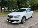 Skoda Octavia 1.4 TSI 110KW Combi 2015 Wit, Auto's, Voorwielaandrijving, Stof, Zwart, 4 cilinders
