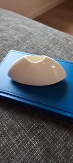 ROYAL FINE BONE CHINA ROYAL WHITE VAASJE PORSELEIN 14 x5 x6, Antiek en Kunst, Ophalen of Verzenden