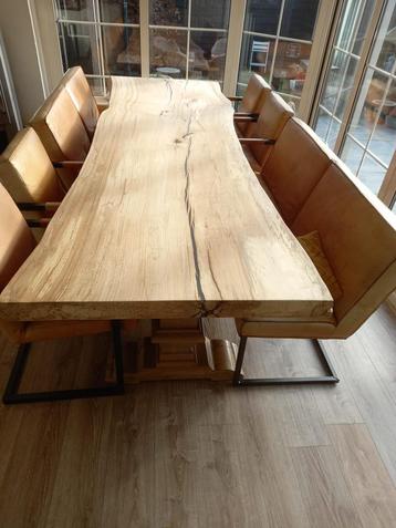 Boomstam tafel schaaldeel uit een stuk!! 100 % NL hout beschikbaar voor biedingen