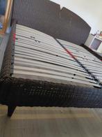 Gratis: Rotan bed 180x200 met lattenbodems, Ophalen, Overige materialen, Gebruikt, Bruin