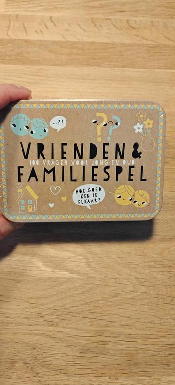 Vrienden & Familiespel", een spel met 100 vragen Nieuw!  beschikbaar voor biedingen