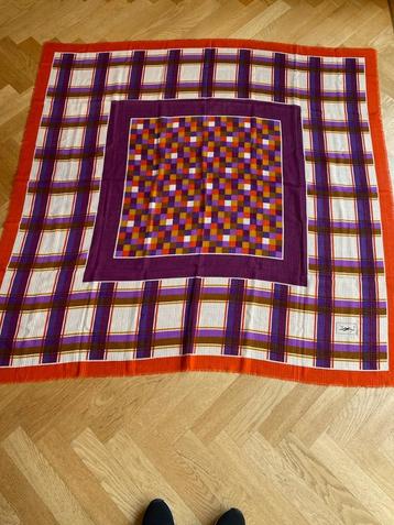 Yves Saint Laurent vintage sjaal beschikbaar voor biedingen
