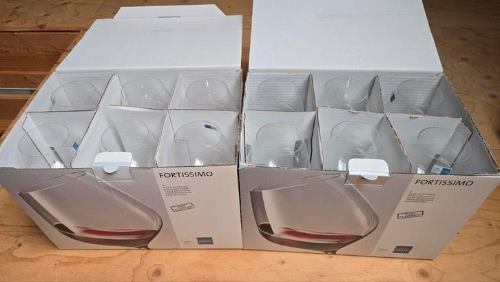 12 Scott Zwiesel Fortissimo Bourgongnewijnglazen / Gin tonic, Huis en Inrichting, Keuken | Servies, Ophalen