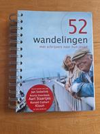 E. Brik - 52 wandelingen met schrijvers naar hun jeugd, Overige merken, Fiets- of Wandelgids, E. Brik, Ophalen of Verzenden