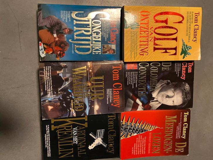 Tom Clancy Boeken Collectie - 7 Stuks, Boeken, Romans, Gelezen, Nederland, Ophalen of Verzenden