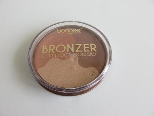 BeeBee Professional Bronzer Compact Powder € 0,00, Sieraden, Tassen en Uiterlijk, Uiterlijk | Cosmetica en Make-up, Zo goed als nieuw