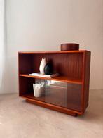 Teakhouten vitrinekast Dyrlund jaren 60, Ophalen of Verzenden, Glas, Mid-century, Gebruikt