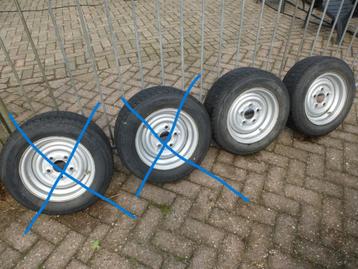4 x Compleet 12 inch wiel  voor aanhanger aanhangwagen 50,- beschikbaar voor biedingen