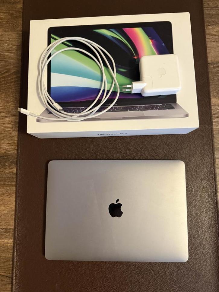 Apple MacBook Pro 13" (2020, M1, 256GB) Spacegrey, Computers en Software, Apple Macbooks, Zo goed als nieuw, MacBook Air, 13 inch