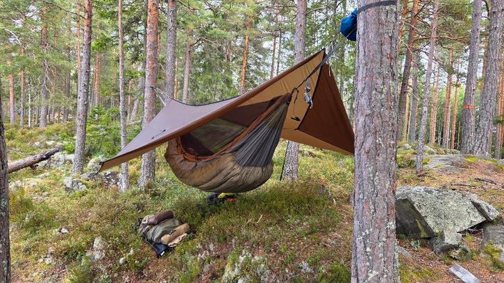 Brousse full cover hangmat / hammock donzen underquilt, Caravans en Kamperen, Kampeeraccessoires, Zo goed als nieuw, Ophalen of Verzenden