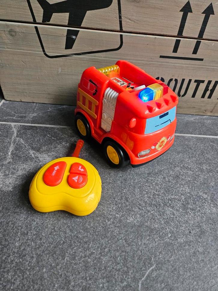 Bestuurbare Brandweerauto met Afstandsbediening, Kinderen en Baby's, Speelgoed | Speelgoedvoertuigen, Gebruikt, Afstandsbediening