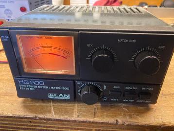 Antennetuner HQ500, voeding 12V/7A en Zetagi linear B47 beschikbaar voor biedingen
