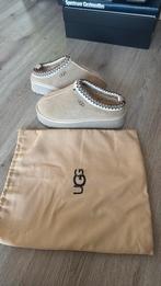 Ugg beige/creme, Ophalen, Zo goed als nieuw