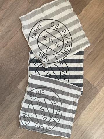 Vintage Kussenhoezen Set beschikbaar voor biedingen