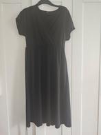 UniQlo Medium black dress - V neck, Kleding | Dames, Jurken, Maat 38/40 (M), Zwart, Ophalen of Verzenden, Zo goed als nieuw