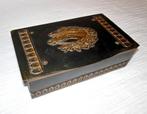 Wümak Art Deco sigarendoos / kist , met paarden (41), Ophalen of Verzenden, Gebruikt, Tabaksdoos of Verpakking