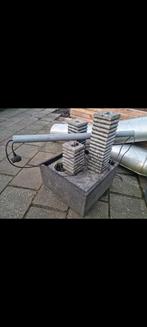 Fantastisch stenen fontein inclusief 3 zuilen steentjes etc., Tuin en Terras, Waterpartijen en Fonteinen, Ophalen, Gebruikt, Overige materialen