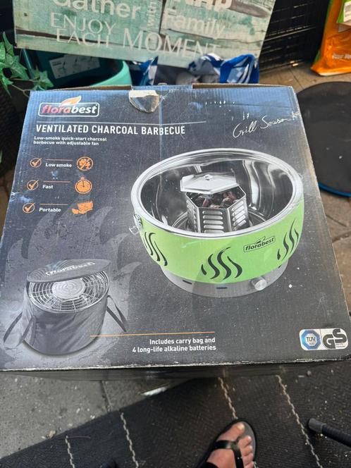 Florabest tafel barbecue met ventilator, Tuin en Terras, Houtskoolbarbecues, Zo goed als nieuw, Ophalen of Verzenden