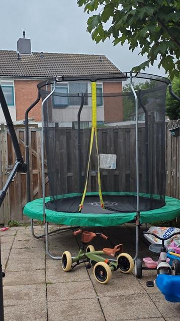 Trampoline 250 diamter beschikbaar voor biedingen