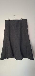 Hippe zwart/ grijze rok met wol. H&M maat 38.
Tot onder knie, Kleding | Dames, Rokken, Maat 38/40 (M), H&M, Ophalen of Verzenden