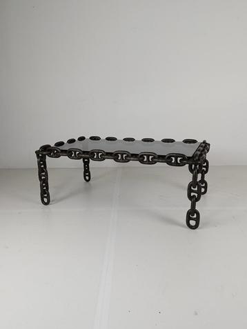Vintage Brutalist Zwart IJzeren Ketting Salontafel met Origi beschikbaar voor biedingen