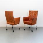 2x Montis Chaplin eetkamerstoelen Buffalo Maron, Ophalen of Verzenden, Zo goed als nieuw, Leer