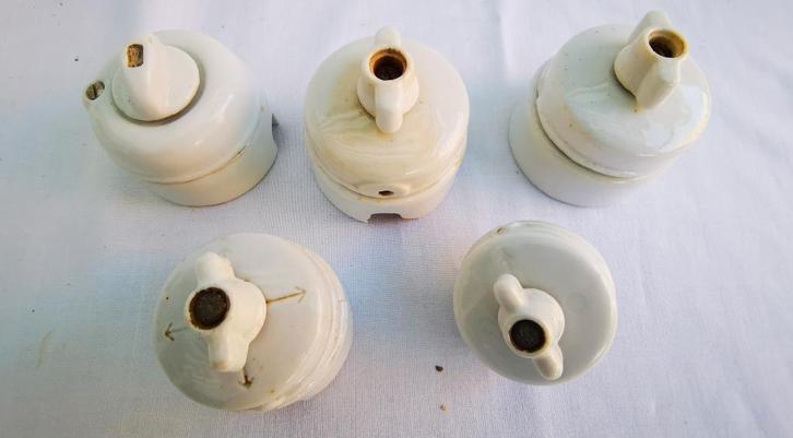 5 vintage Porseleinen schakelaar Lichtschakelaars Draaiknop, Antiek en Kunst, Antiek | Lampen, Ophalen of Verzenden