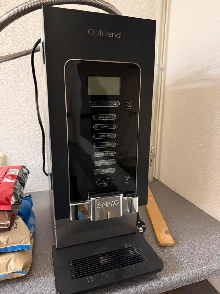 Optivend koffiemachine, Witgoed en Apparatuur, Koffiezetapparaten, Zo goed als nieuw, Koffiemachine, 10 kopjes of meer, Ophalen