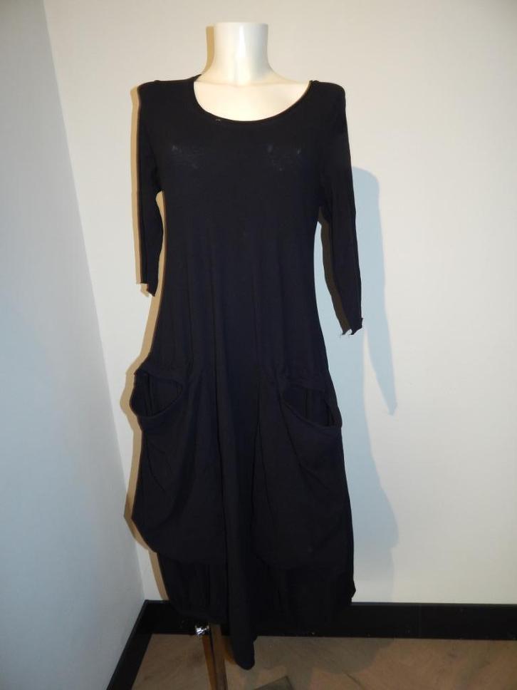 Rundholz mooie zwarte jurk zakken ronde opening aparte rok L, Kleding | Dames, Jurken, Zo goed als nieuw, Maat 42/44 (L), Zwart