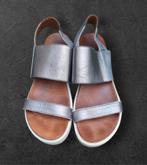 ✨️KORTING‼️ INUOVO Sandalen Maat 37✨️, Inuovo, Zo goed als nieuw, Grijs, Sandalen of Muiltjes