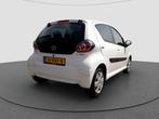 Toyota Aygo 1.0-12V Comfort Navigator | Navigatie | Airco |, Voorwielaandrijving, Stof, Gebruikt, Zwart