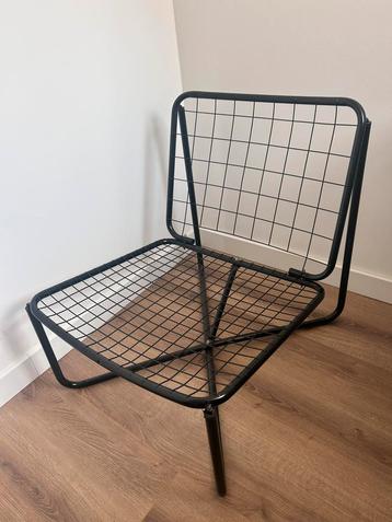 Stoel zwart beschikbaar voor biedingen