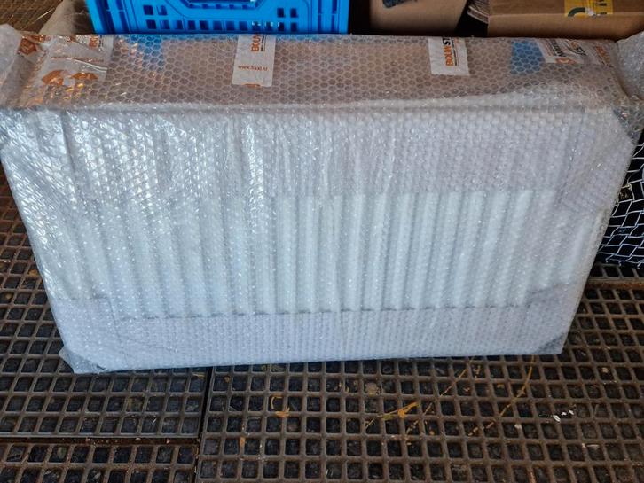 NIEUW Henrad Everest line 8 T22 incl panelen H400xW800 1290W, Doe-het-zelf en Verbouw, Verwarming en Radiatoren, Nieuw, Radiator