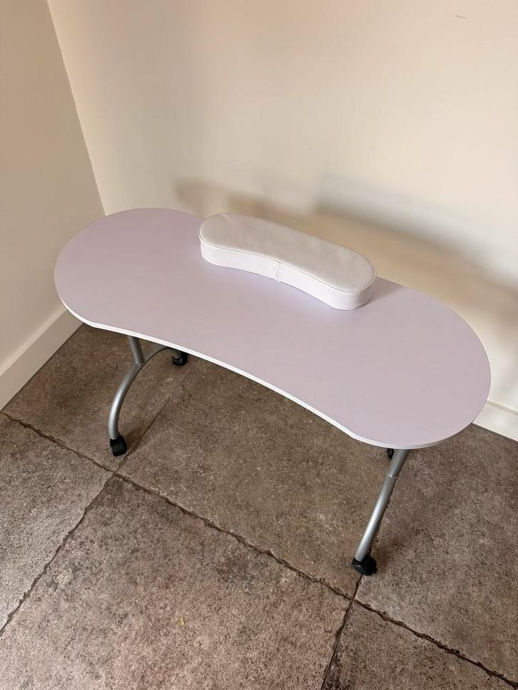 Inklapbare Nagelstyliste Tafel, Huis en Inrichting, Tafelonderdelen, Gebruikt, Tafelblad, 100 tot 150 cm, Minder dan 50 cm, Ovaal