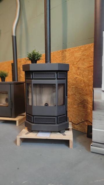 Pelletkachel Duroflame Batavia T4 7kw beschikbaar voor biedingen