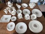Wedgwood conway servies, Huis en Inrichting, Keuken | Servies, Ophalen of Verzenden, Zo goed als nieuw, Wedgwood, Compleet servies