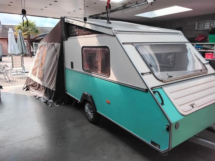 Leuke opknap caravan kip kompakt 300 bj.1981 ( opknapper ), Caravans en Kamperen, Caravans, Particulier, tot en met 2, 500 - 750 kg